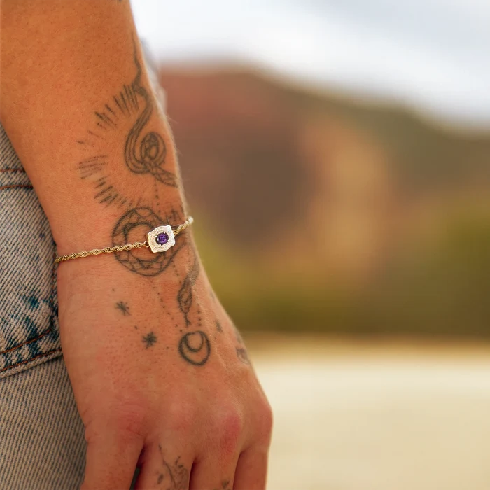 SpurWest Ultra Mini Belt Buckle Bracelet - Gold -April