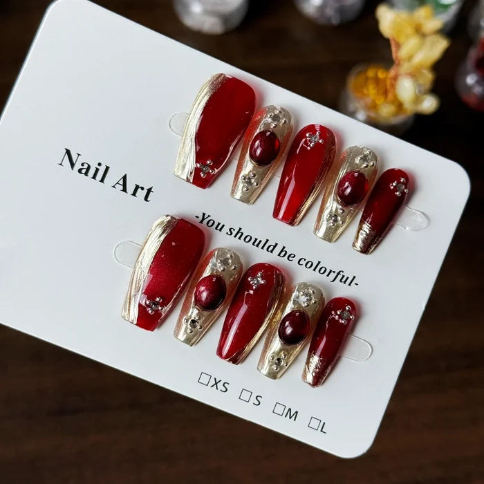 10pcs high-end Bucherati, retro and light luxury, with sparkling wine red cat's eyes handmade fake nails