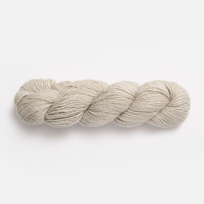 light taupe yarn