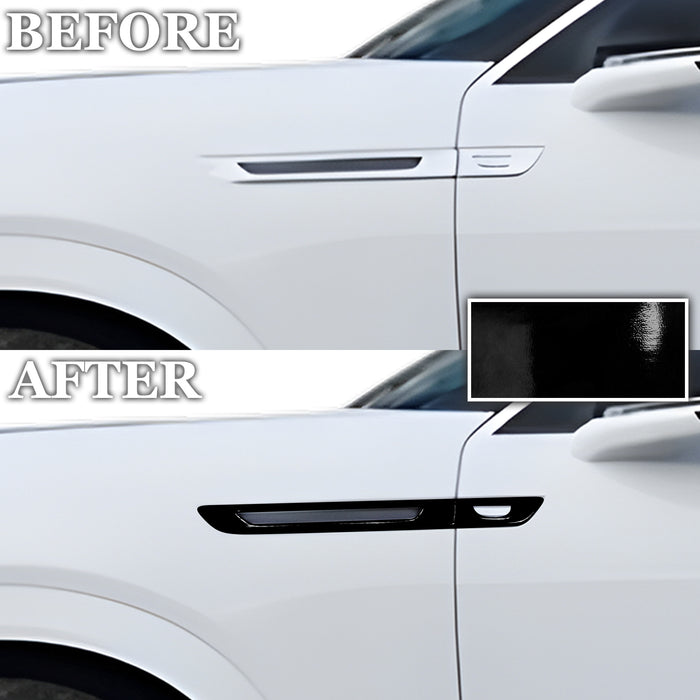 Gloss Black / Side Badges