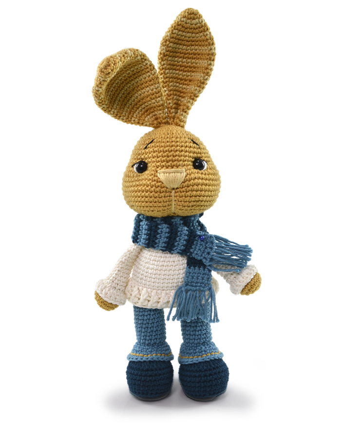 Charlie the Bunny by Circulo