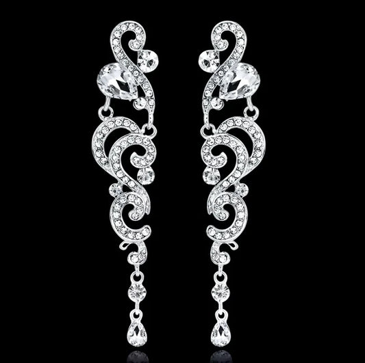 Wedding Jewelry - Long Rhinestone Bridal Earrings 'Daylenn'