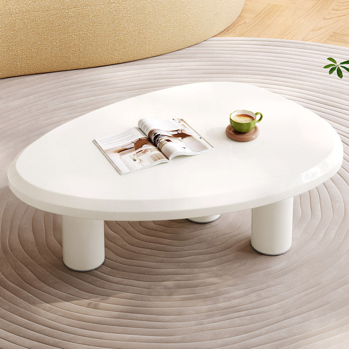 Guyii Modern Sculptural Triangle Coffee Table in Off-White – Curved Minimalist Center Table for Living Room