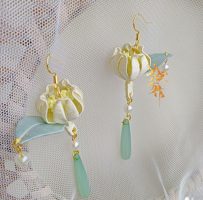 Handcrafted Chanhua Bloom Earrings - 925 Silver Hooks & Freshwater Pearls