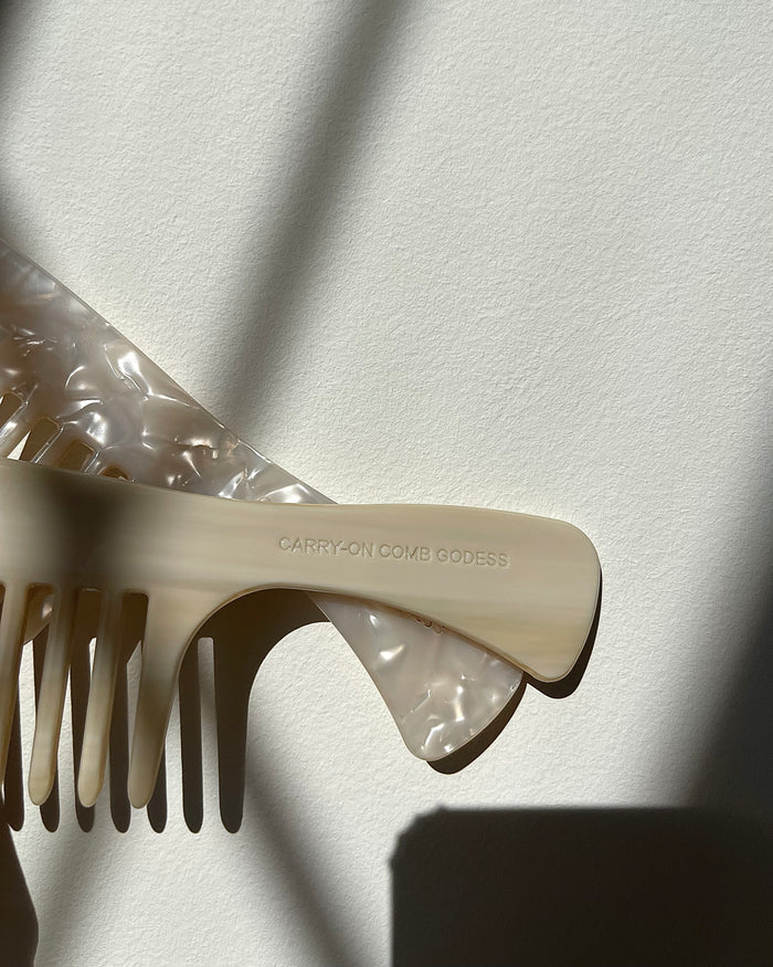 Marble Comb