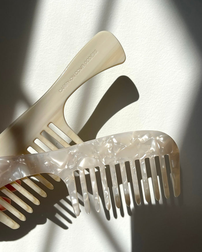 Marble Comb