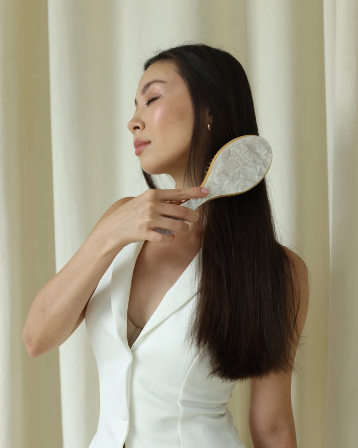 Mother of Pearl Brush