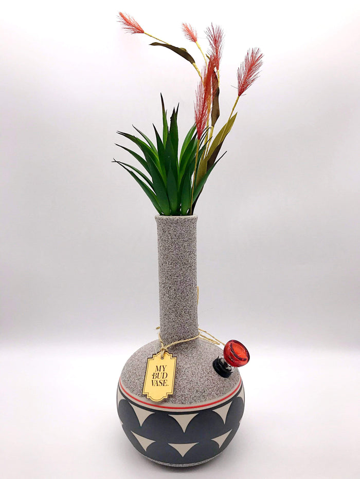 Smoke Station Water Pipe My Bud Vase™ Coyote Water Pipe