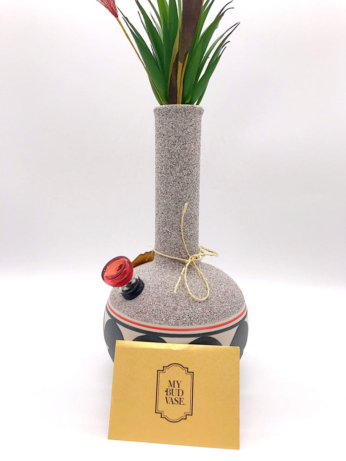 Smoke Station Water Pipe My Bud Vase™ Coyote Water Pipe