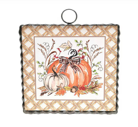 Round Top Mini Art Festive Pumpkin