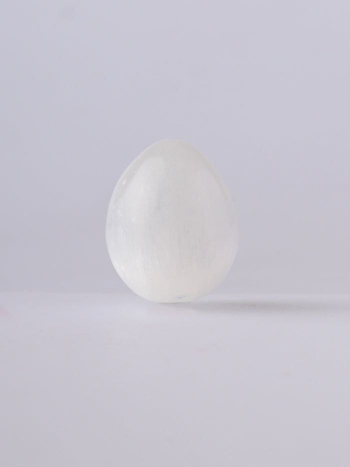 Selenite Crystal - Assorted shapes | Egg-Image 2