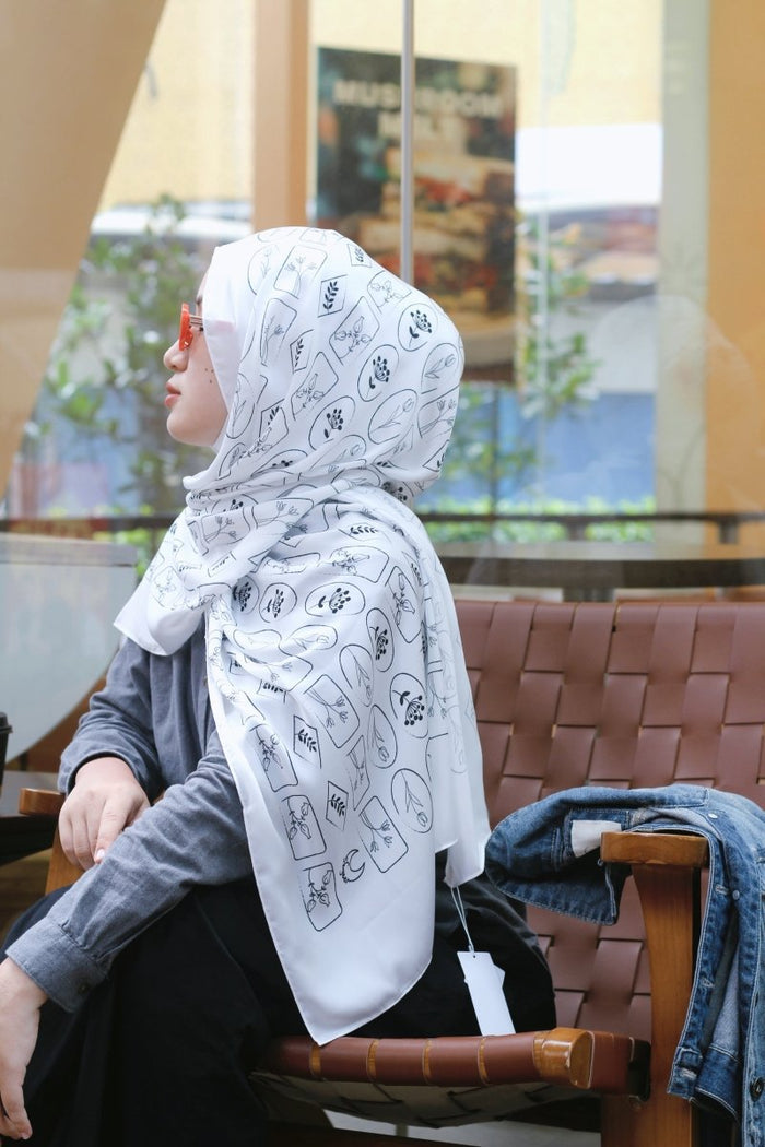 Versatile Minimalist Printed Hijab